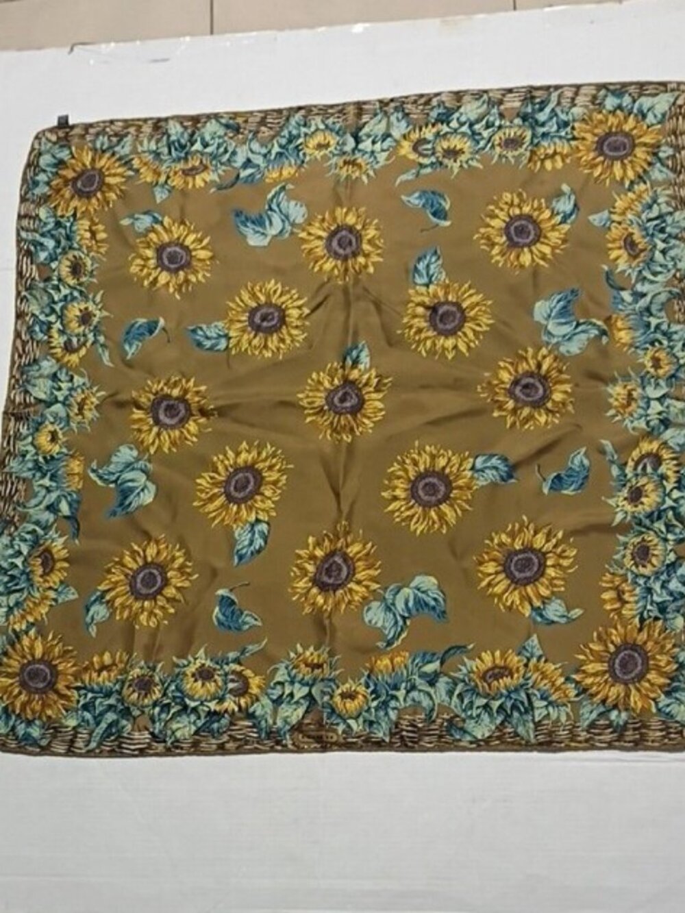 ❤️AMAZING COACH SUNFLOWER THEME ITALY 100% Silk Scarf Shawl 34x34